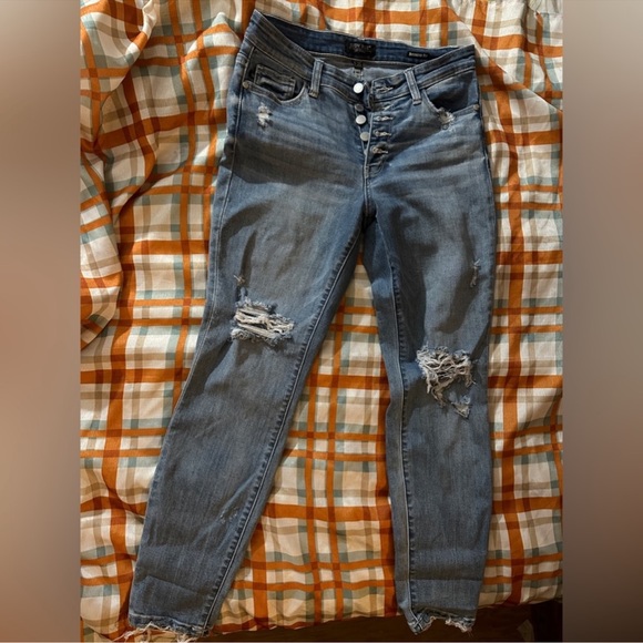 Women’s Judy Blue jeans - Picture 1 of 5